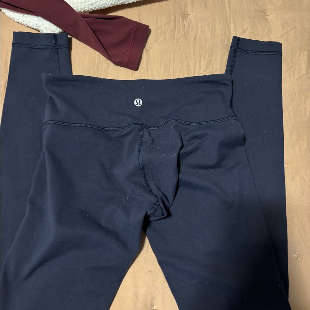 lululemon athletica women’s Dark Blue leggings